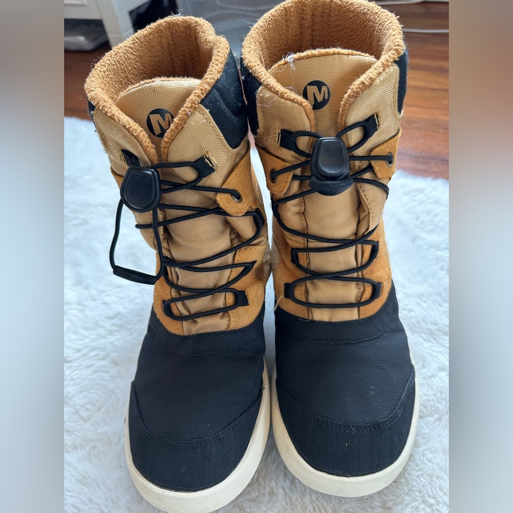 Merrell waterproof Snow Bank 2.0  size M 6 navy and brown snow boots